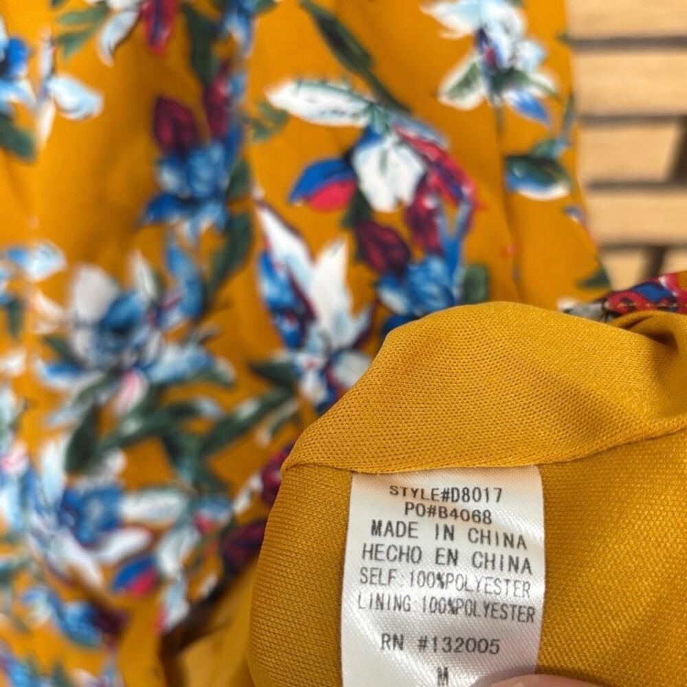 Entro Gold Floral Dress Size Medium - Picture 8 of 9